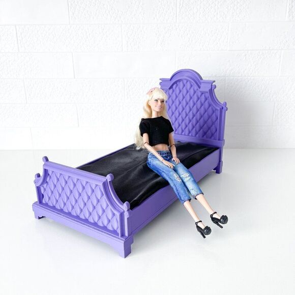 Purple Tufted Miniature Chesterfield Bed Queen Size 1:6 Scale Barbie Dollhouse - Picture 1 of 6